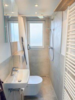 kleines Duschbad OG