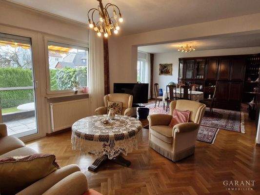 Wohn- u. Esszimmer EG