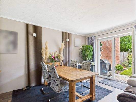 Wohnzimmer - Essbereich - Lütt Immobilien - Selent 