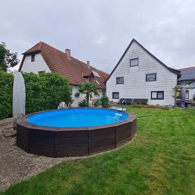 Pool Ansicht Giebelseite-Altbau