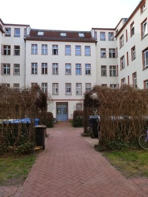 Innenhof und Hinterhaus