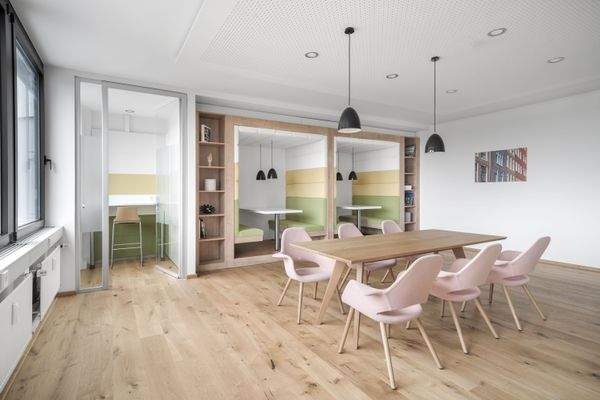 Regus_Lyoner Stern_5166_Frankfurt_Germany_Business