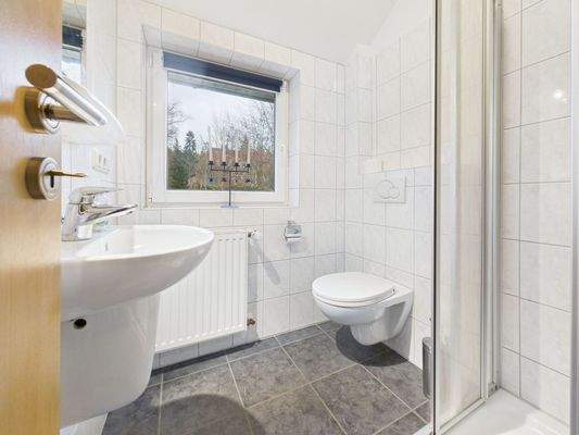 Badezimmer #2 Dachgeschoss