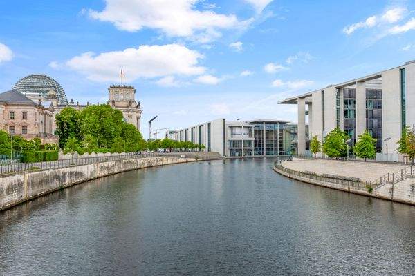 Minuten zum Regierungsviertel