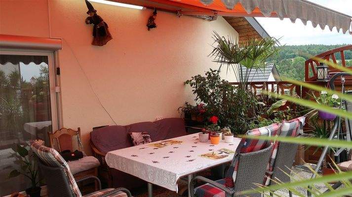 Südterrasse Hochparterre