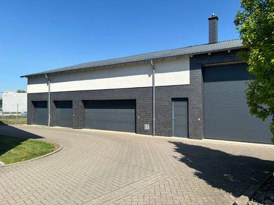 Lager- & Garagenflächen