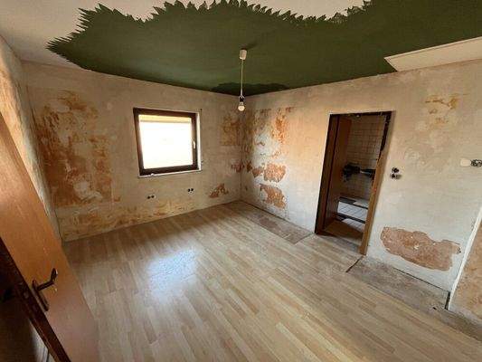 OG Schlafzimmer (linkes Gebäude)