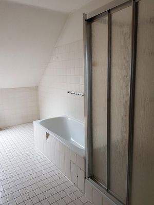 großes Bad im Obergeschoss