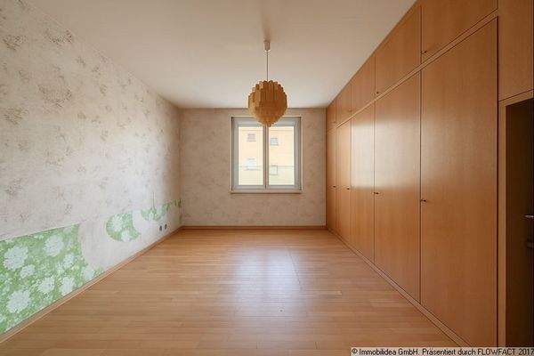 Schlafzimmer (Bild bearbeitet)