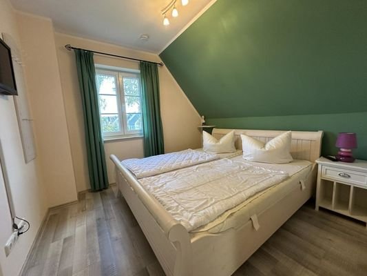 Schlafzimmer III