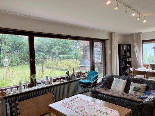 riesiger Wohn- und Essbereich ...