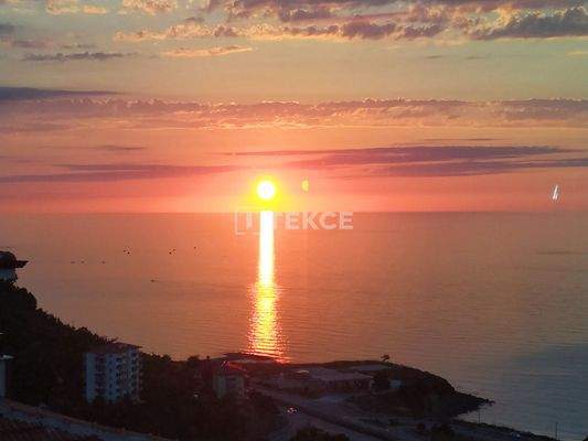 3-Bedroom Apartment in a Sea View Complex in Trabzon