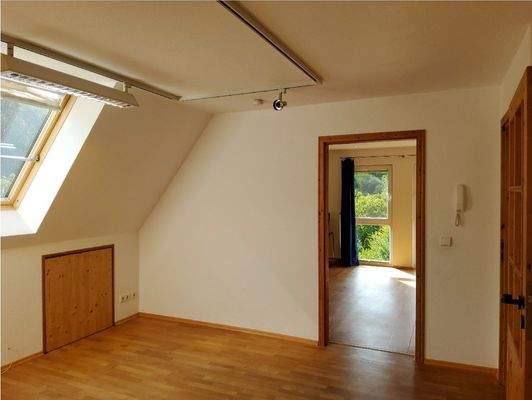 Eingangsflur DG mit Blick auf Büro oder Kinderzimmer C