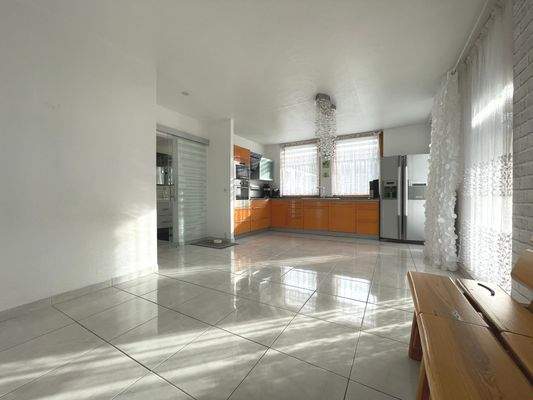 Ansicht vom Wohn- und Esszimmer