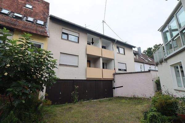 Hausansicht und Garage