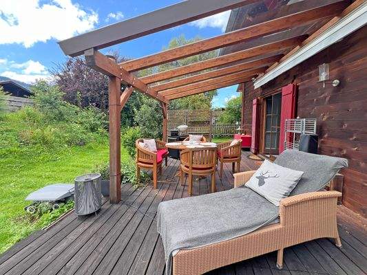 Süd-Westterrasse mit viel Privatsphäre