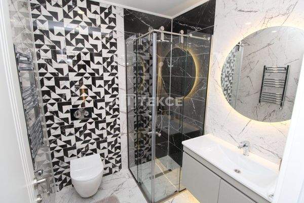 Apartment 50 m from the Main Road in İstanbul Beylikdüzü