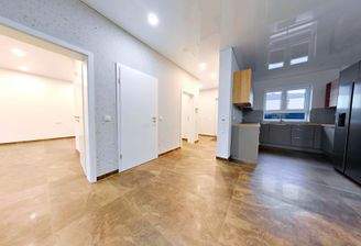 Wohnbereich / offene Küche