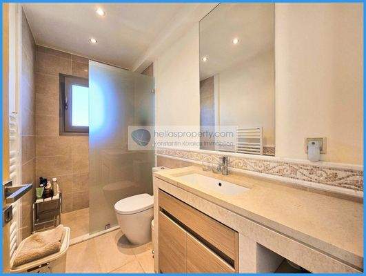 0836246360f5465bb7b3bfc4f1841d46-original