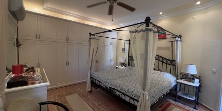 alanyaimmobilienturkei-grosse-privatvilla-in-alany