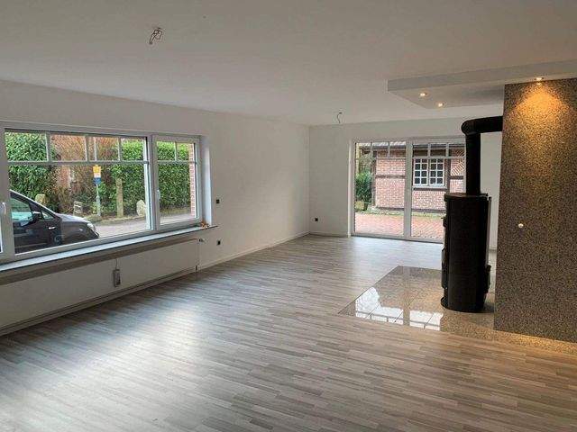 Wunderschöne 4 ZKB Erdgeschosswohnung mit Garten und Garage in Nordhorn zu vermieten - Photo 2