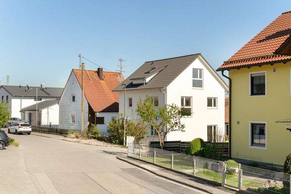 Ziehen Sie sofort ein!