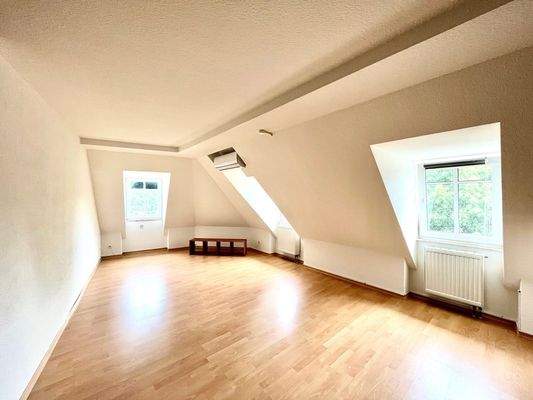 Wohnzimmer mit Klimaanlage