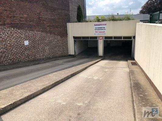 Ein- und Ausfahrt Tiefgarage