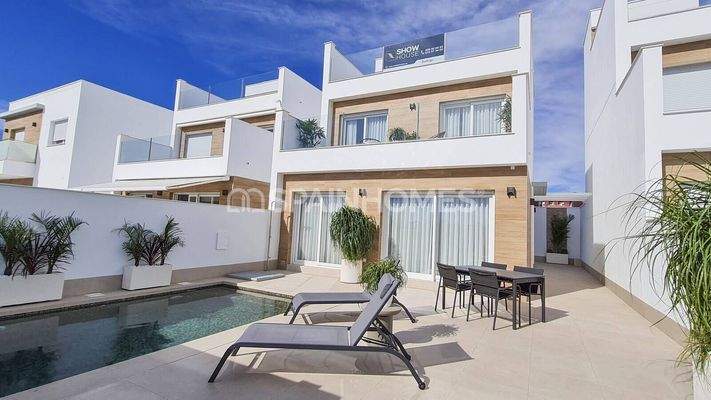 Villas with 3 Bedrooms and Private Pool in San Pedro del Pinatar