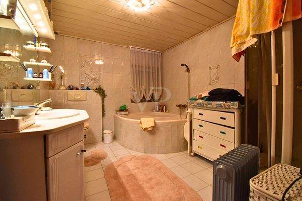 Obergeschoss: Badezimmer 