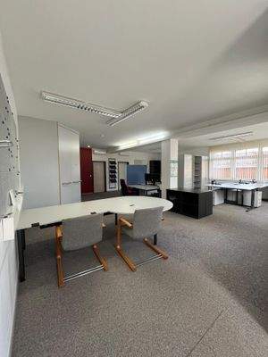 Geschäftsfläche EG