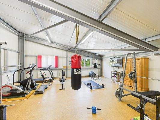 CAM03784G0-PR0089-STILL013