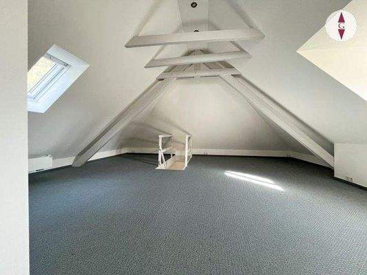 1-703 ausgebautes Dachgeschoss (2).jpg
