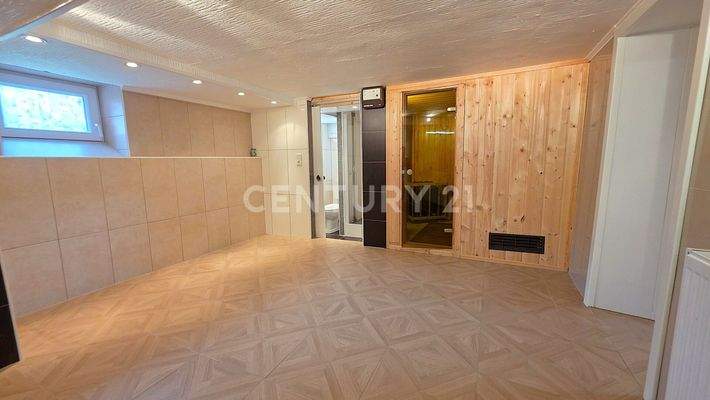 Vorraum - Ruheraum im Saunabereich