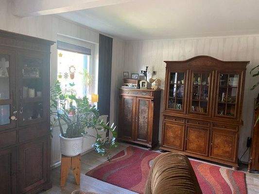 Wohnzimmer EG Bild 2.jpeg