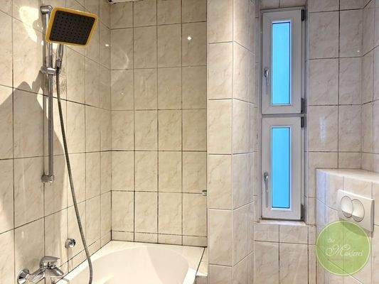 ... Dusch-/Badewanne, ...