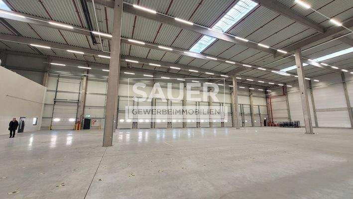 Innenansicht Halle Ladetore