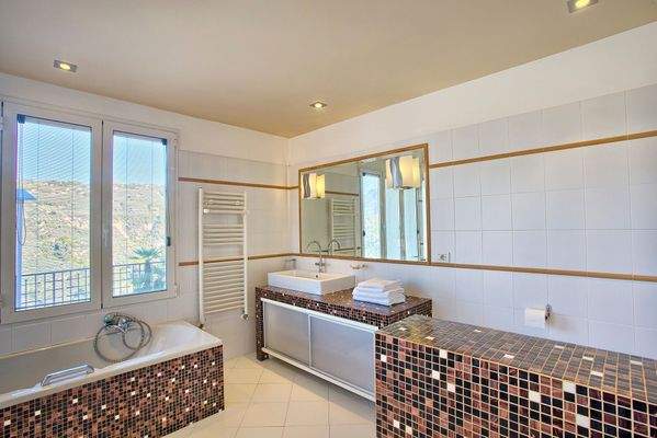 DA815_29 TERRA ITALIA IMMOBILIEN_REAL ESTATE_FOR S