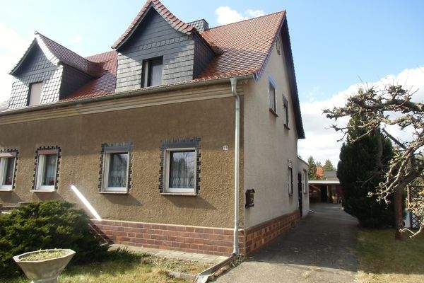 2a Straßenseite.JPG