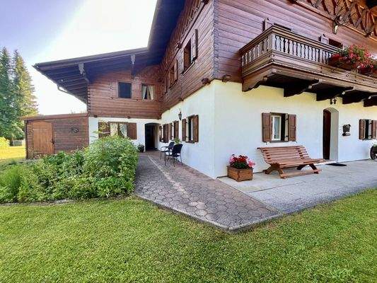 Zugänge zu WE 2, 3 und 1