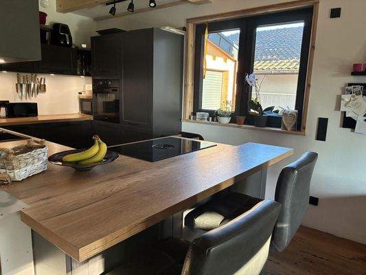 Küche mit Tresen