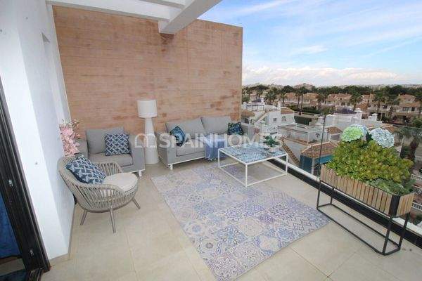 Luxury Apartment with Communal Pool & Sea Views in Orihuela