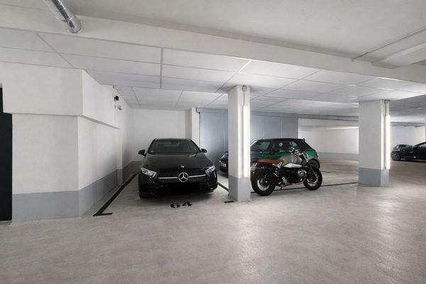 Tiefgeragenstellplatz