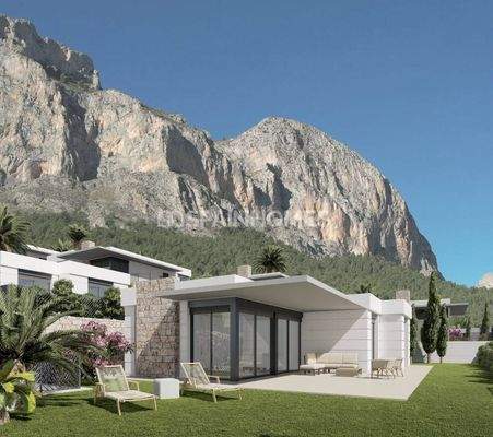 Elegant Houses with Optional Pool in Polop’s Scenic Hills