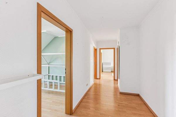 Flur mit Platz für die Garderobe