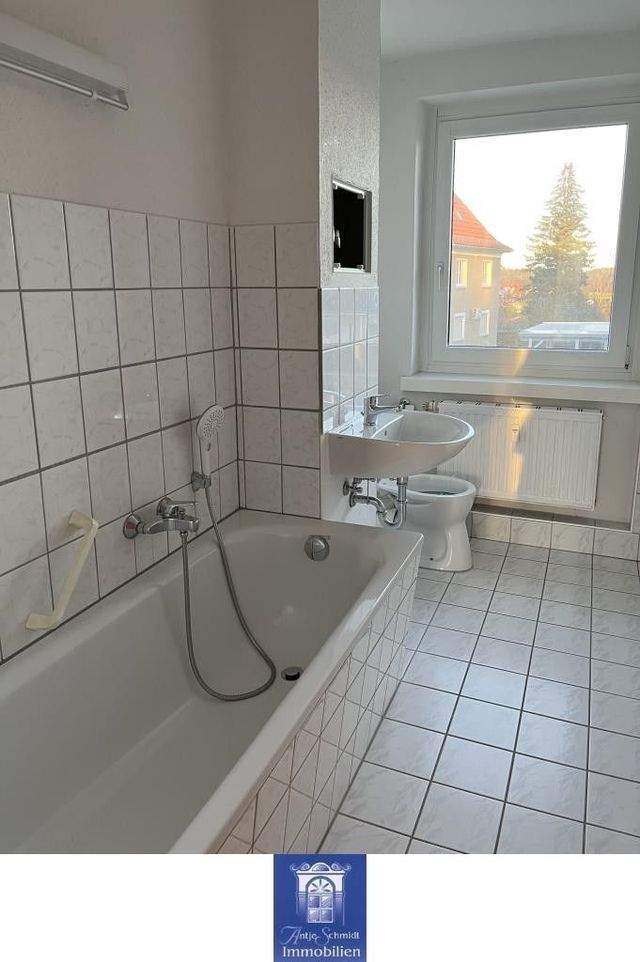 Moderne Singlewohnung mit großem Balkon in ruhiger grüner Lage! - Foto 2