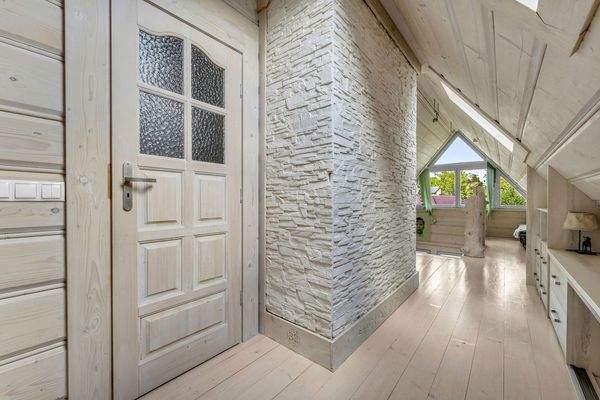 Großes Haus - DG - Flur