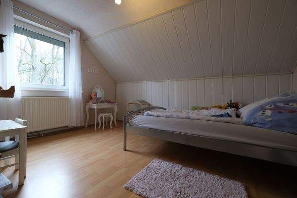 Zimmer 2 Dachgeschoss