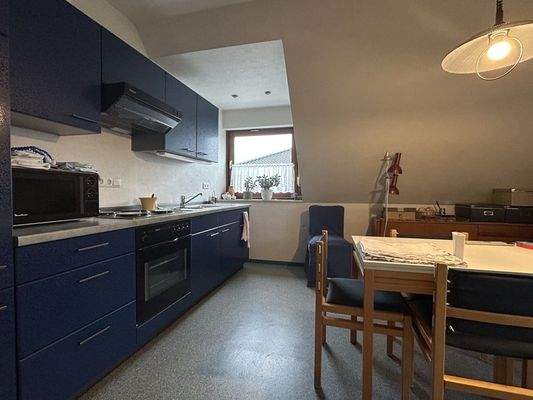 Küche über der ehem. Gewerbeeinheit