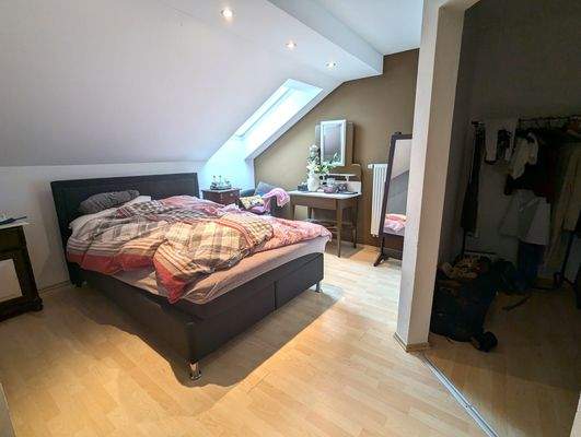 Schlafzimmer mit Ankleide Wohnung DG